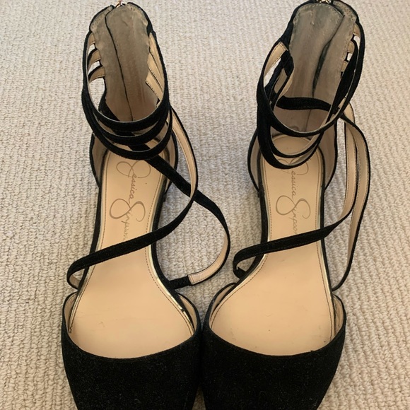 Point toe sandals!! - Picture 2 of 4